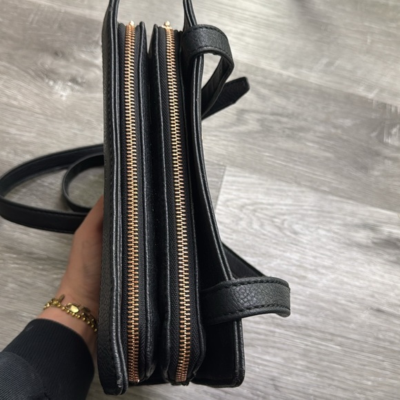 Matt & Nat Crossbody Handbag - Picture 3 of 7